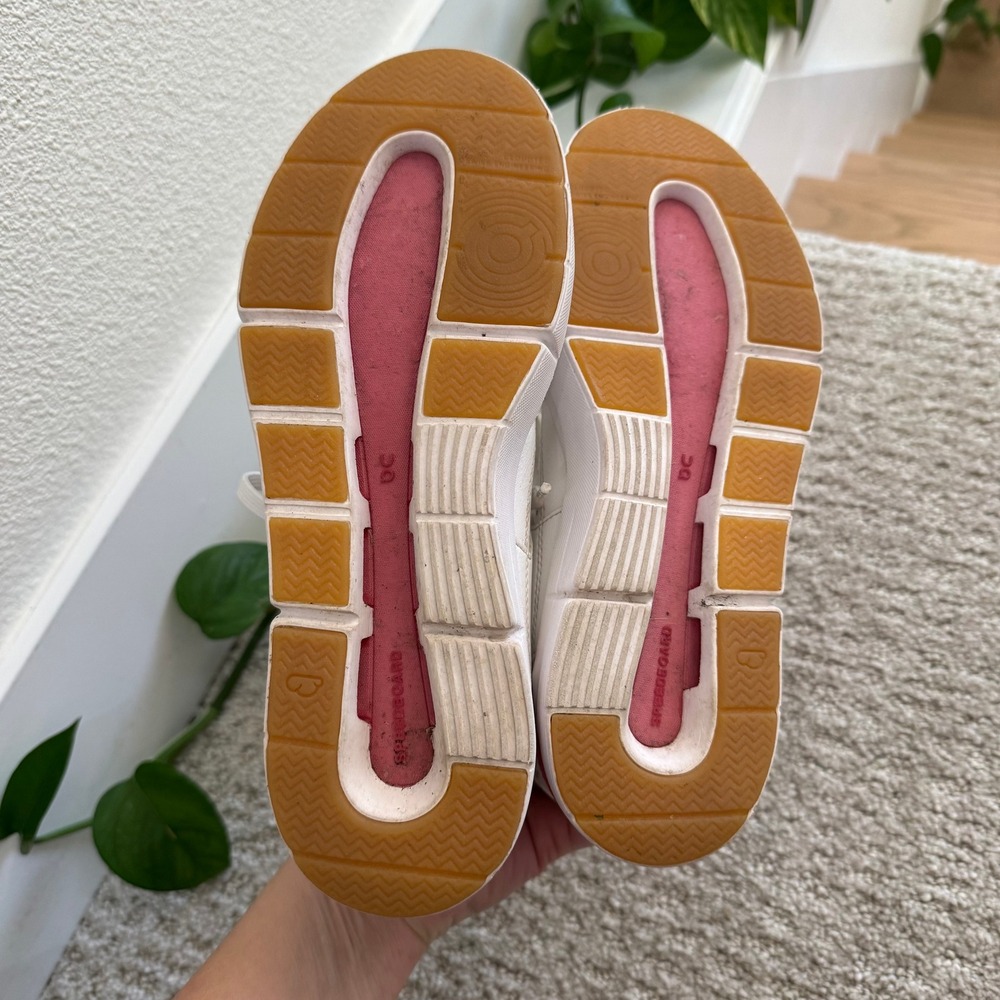 ON RUNNING THE‎ ROGER CLUBHOUSE SNEAKERS ROSEWOOD SAMPLE Women 7.5 LEATHER WHITE - Picture 8 of 12
